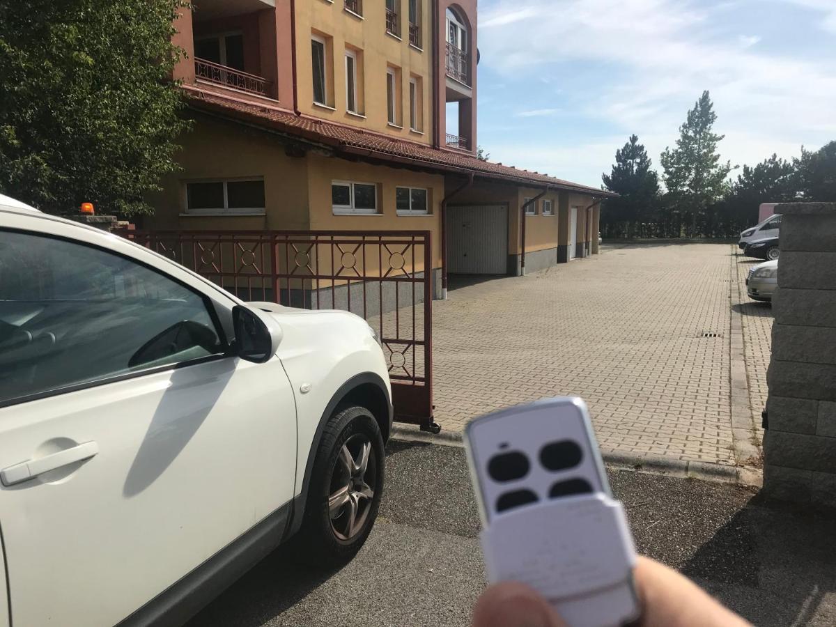 Reka Apartman Bük エクステリア 写真